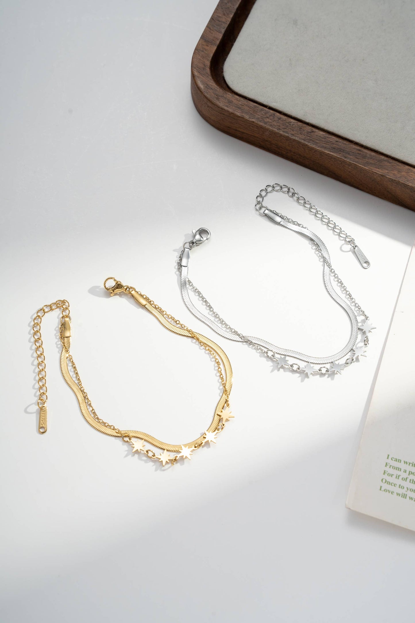 Bracelet Lune & Étoile Ajustable • Bijou Aurora